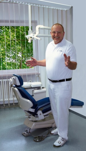 Dr. Horst Boland in der Praxis
